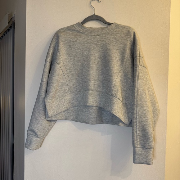 YPB Abercrombie & Fitch Women’s neoKnit Mini Crew Neck Sweatshirt Size Small - Picture 2 of 5